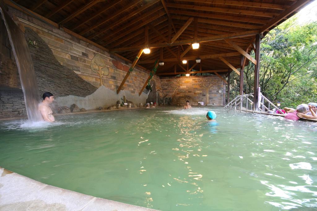 Jenq Yang Hotspring Hotel Ren'ai Esterno foto